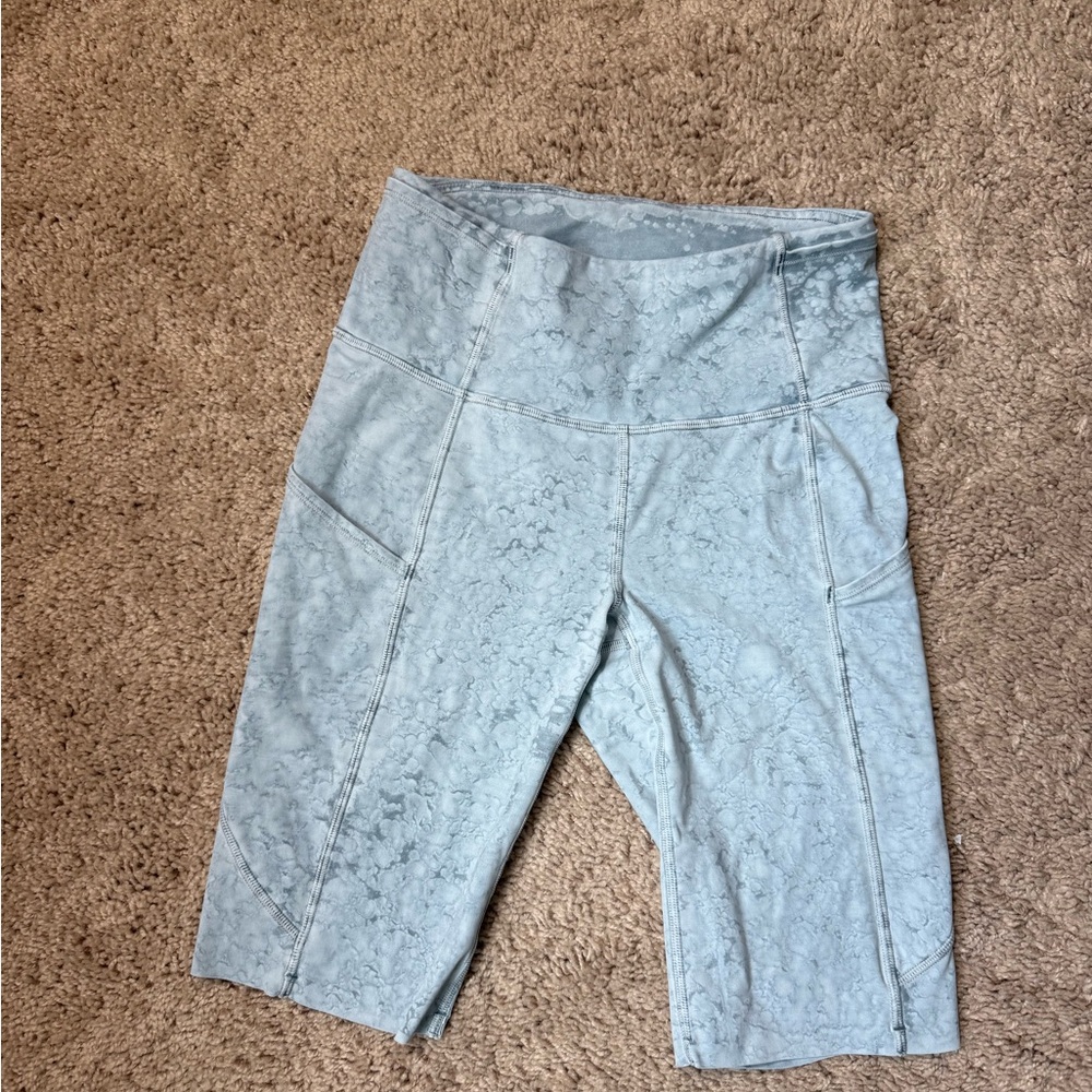 Lululemon Athletica Blue Capri Leggings